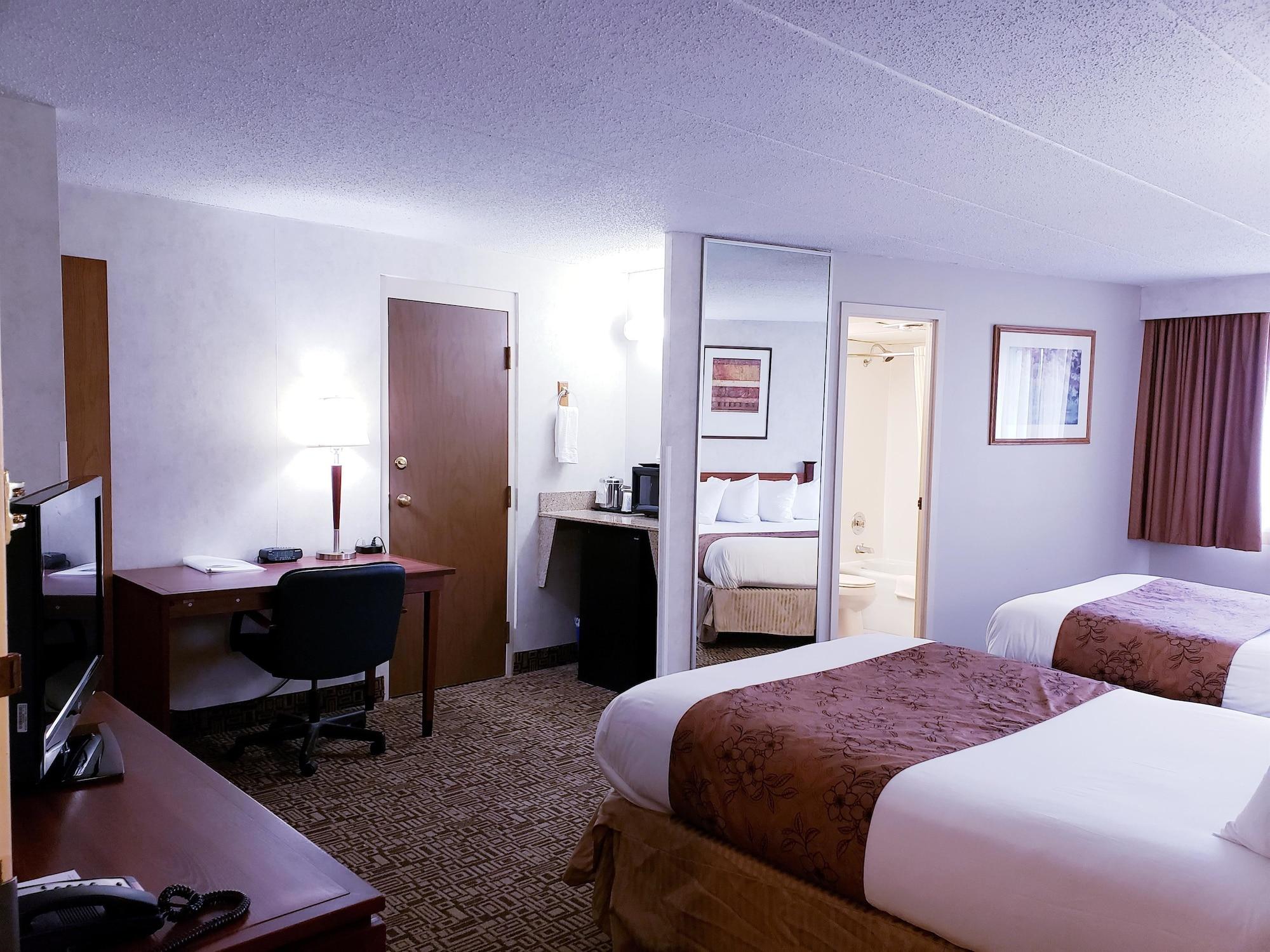 Surestay Plus Hotel By Best Western Блек Ривър фолс Екстериор снимка
