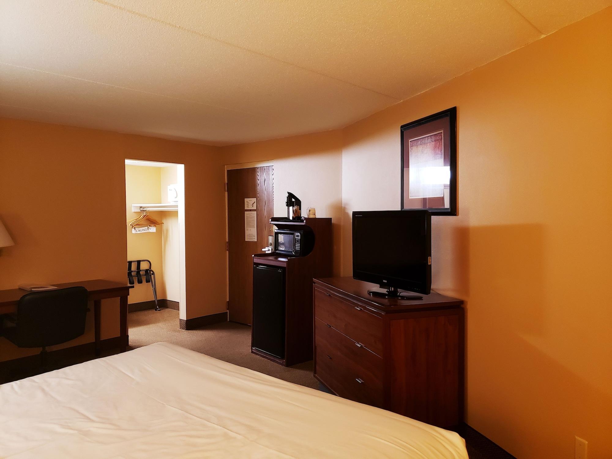 Surestay Plus Hotel By Best Western Блек Ривър фолс Екстериор снимка