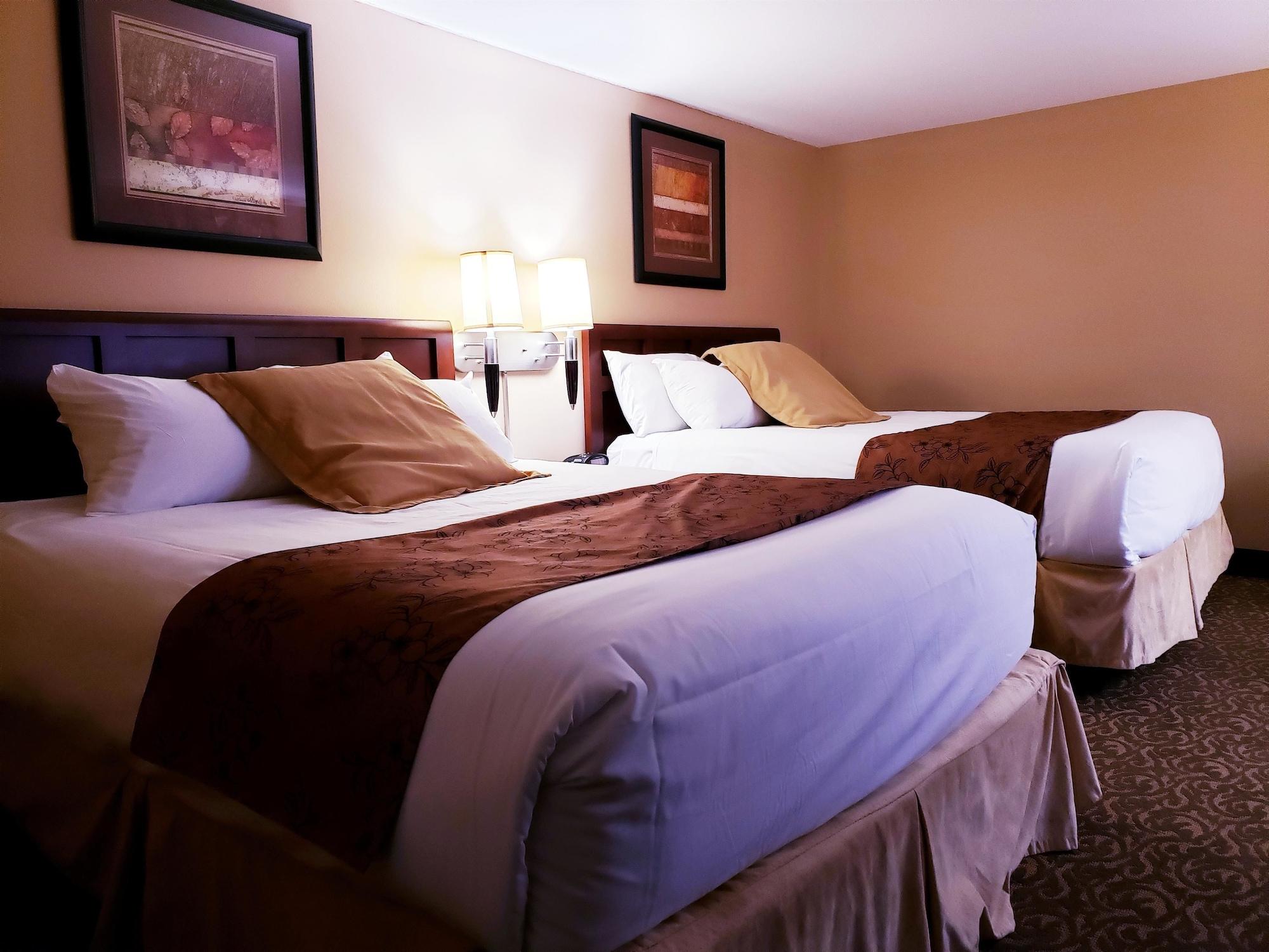 Surestay Plus Hotel By Best Western Блек Ривър фолс Екстериор снимка